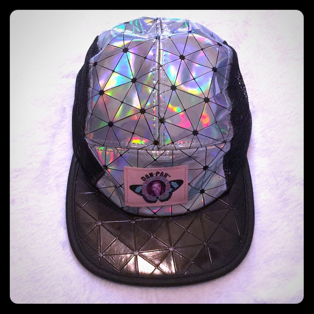 Dan-Pak holographic SnapBack.